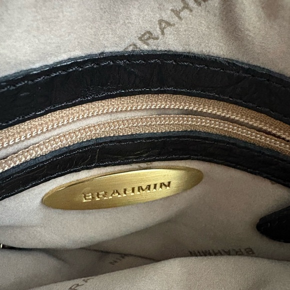 RARE Brahmin Black Croc-Embossed Crossbody Bag - Picture 6 of 12